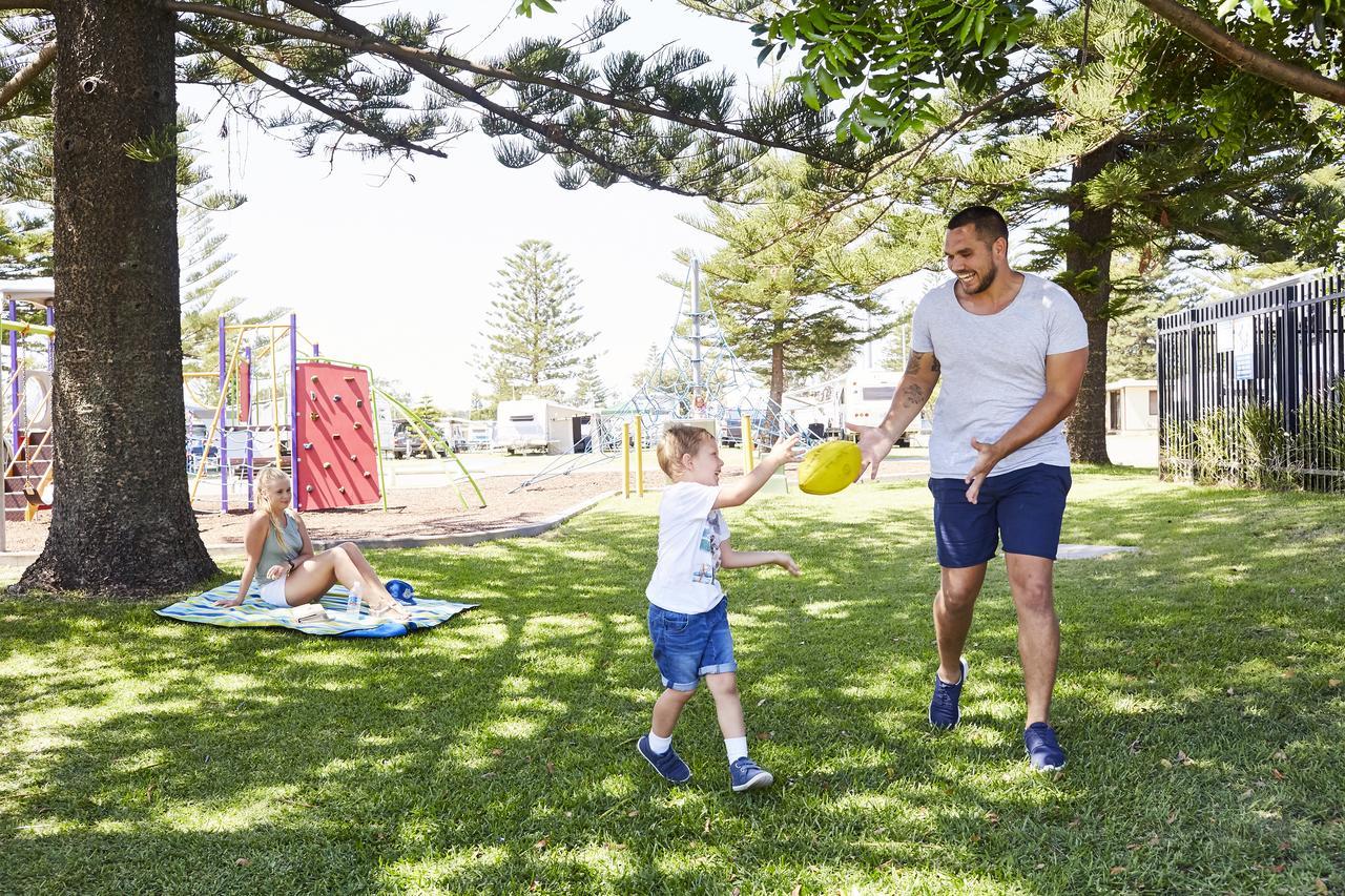 Nrma Stockton Beach Holiday Park Hotel Екстериор снимка