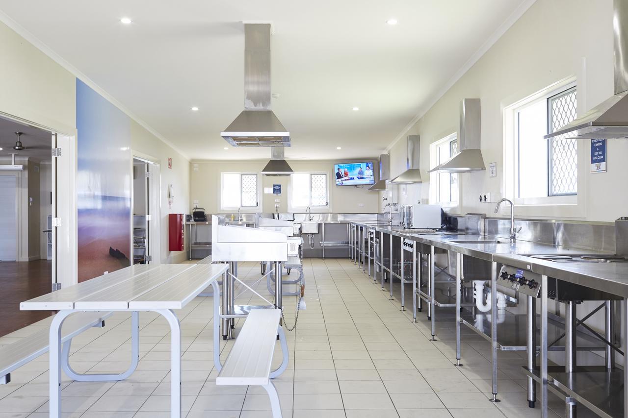 Nrma Stockton Beach Holiday Park Hotel Екстериор снимка